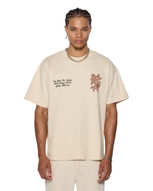PLAYOFF EKCESS SS TEE DUSTY DESERT